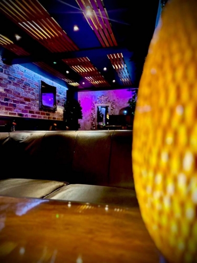 Lush Bar