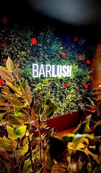 Lush Bar